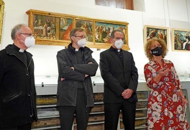 Presentación de la restauración de la predela de Los Lázaros en la Catedral de Valencia restaurada por el ICVR+i