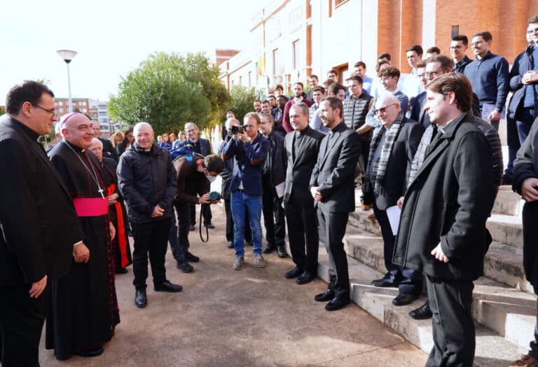 Monseñor Benavent en el seminario. (Fotos: A. Sáiz)